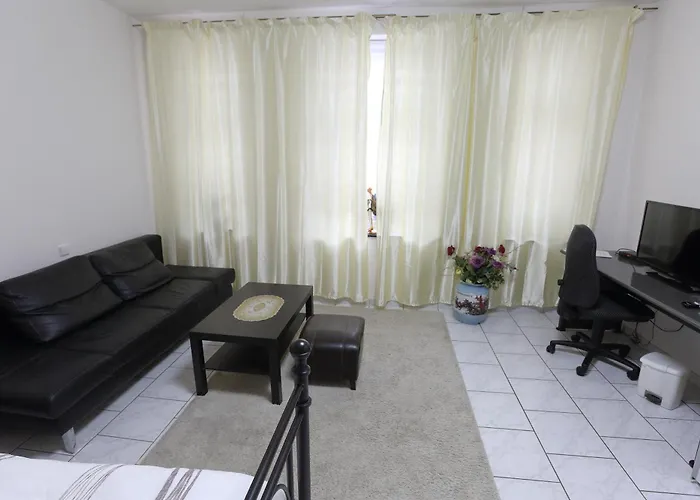 City Apartment 1